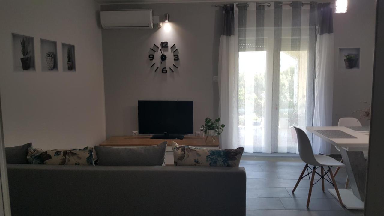 Andela Home - Krka Waterfalls ロゾヴァック エクステリア 写真