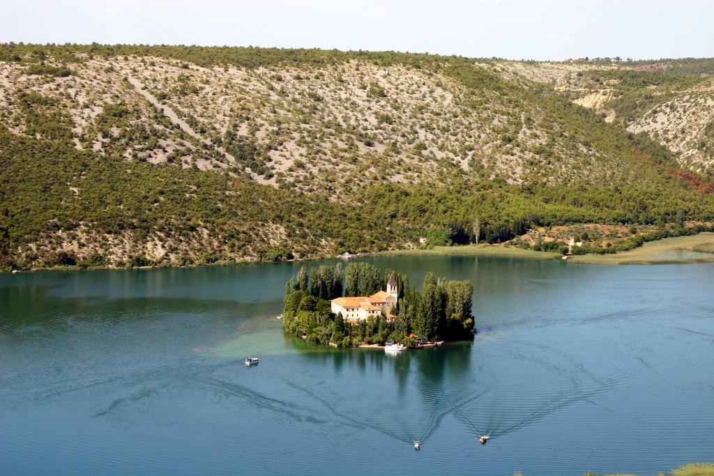 Andela Home - Krka Waterfalls ロゾヴァック エクステリア 写真